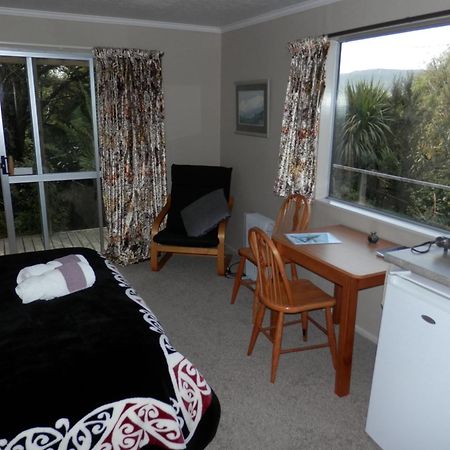 Papatowai Kereru Cabin Bagian luar foto